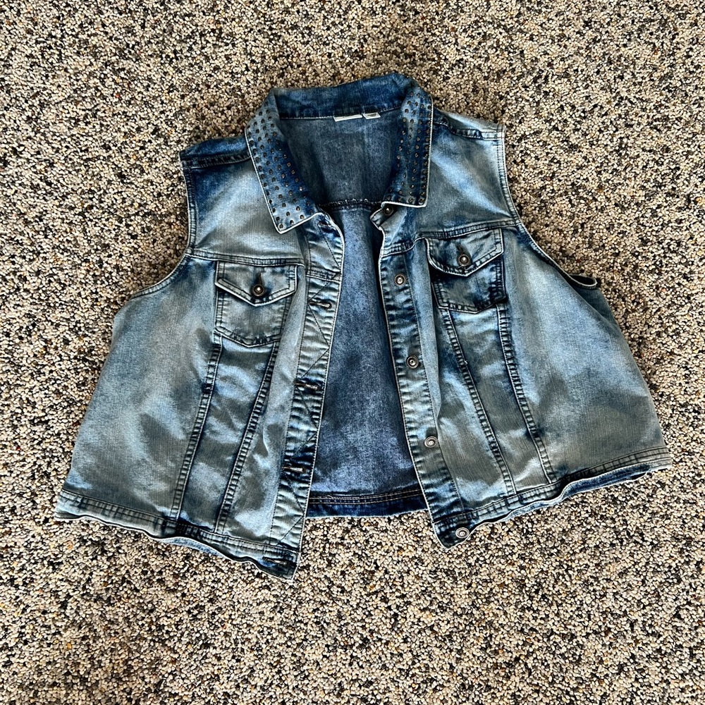 Jean cropped vest
